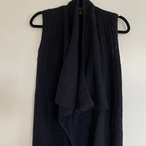 Sleeveless open cashmere cable knit cardigan